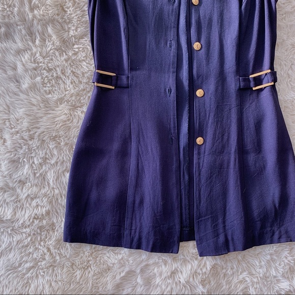 Vintage Moda Int’l collared top with gold details 🏆 - Picture 8 of 15